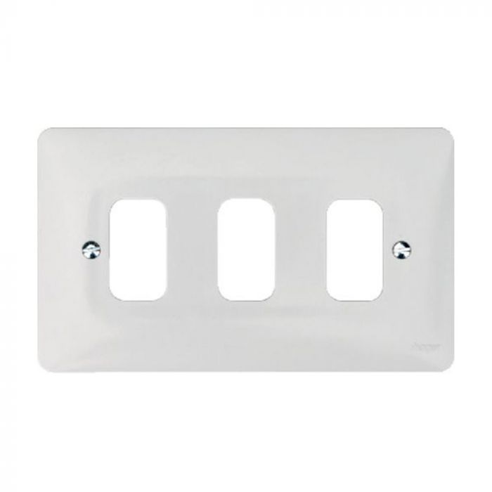 Hager Sollysta WMGP3 3 Gang White Moulded Grid Plate