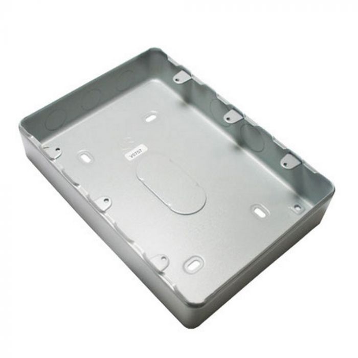 MK 900ALM Grid Flush Aluminium Box 24 Gang + Knockout