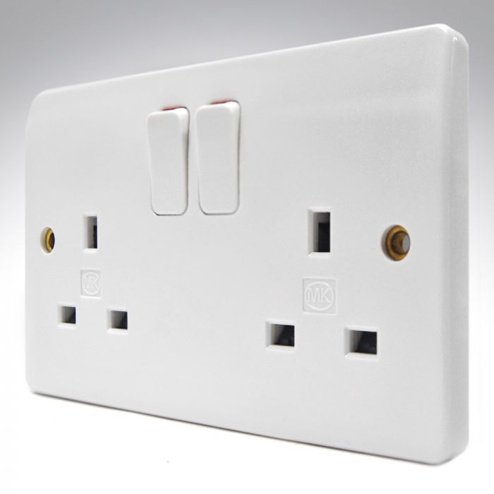 MK K2747WHI Double Socket