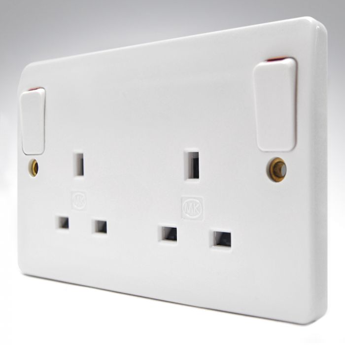 MK K2746WHI Double Socket Outside Switches